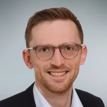 Portrait von Univ.-Prof. Dr. Hendrik Scholta